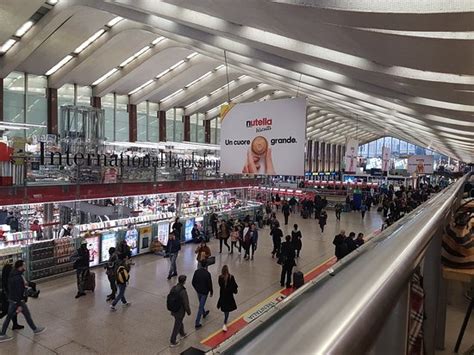 Compagnia del Tabacco Stazione di Roma Termini .